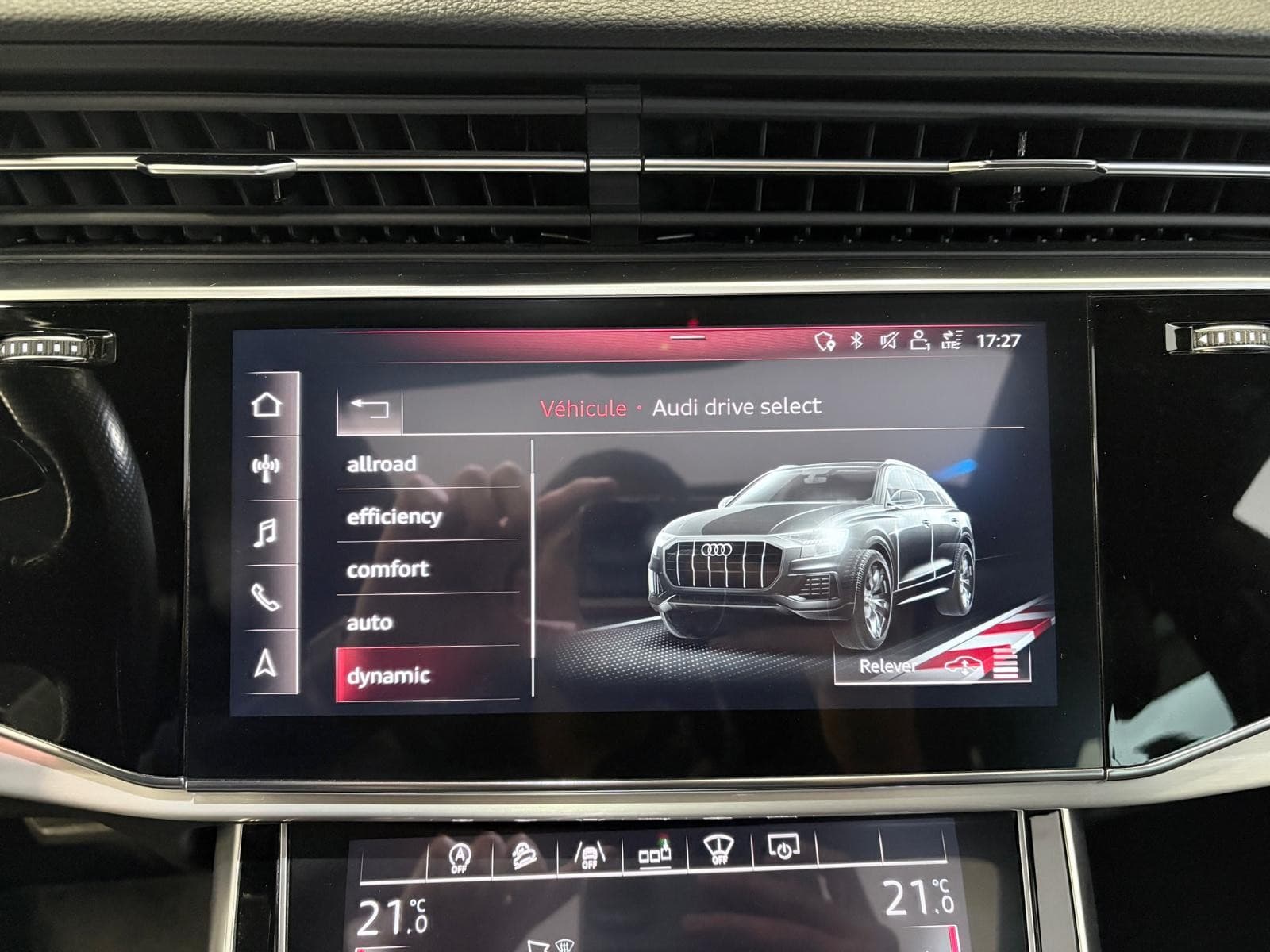 AUDI Q8 50 TDI 286cv Tiptronic 8 Quattro S line / Toit Ouvrant / Affichage Tete Haute / CarPlay / B&O — photo 7