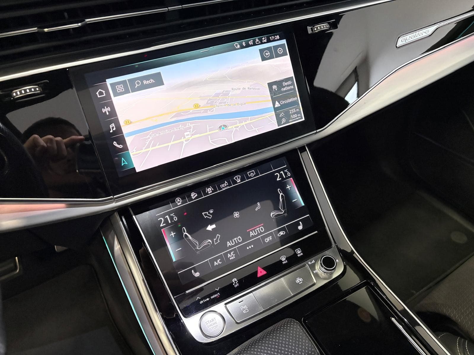 AUDI Q8 50 TDI 286cv Tiptronic 8 Quattro S line / Toit Ouvrant / Affichage Tete Haute / CarPlay / B&O — photo 12
