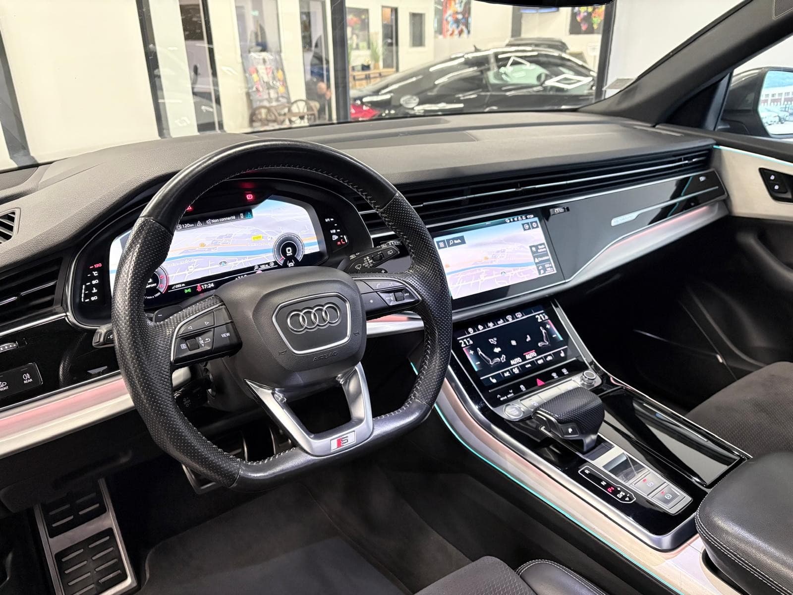 AUDI Q8 50 TDI 286cv Tiptronic 8 Quattro S line / Toit Ouvrant / Affichage Tete Haute / CarPlay / B&O — photo 6