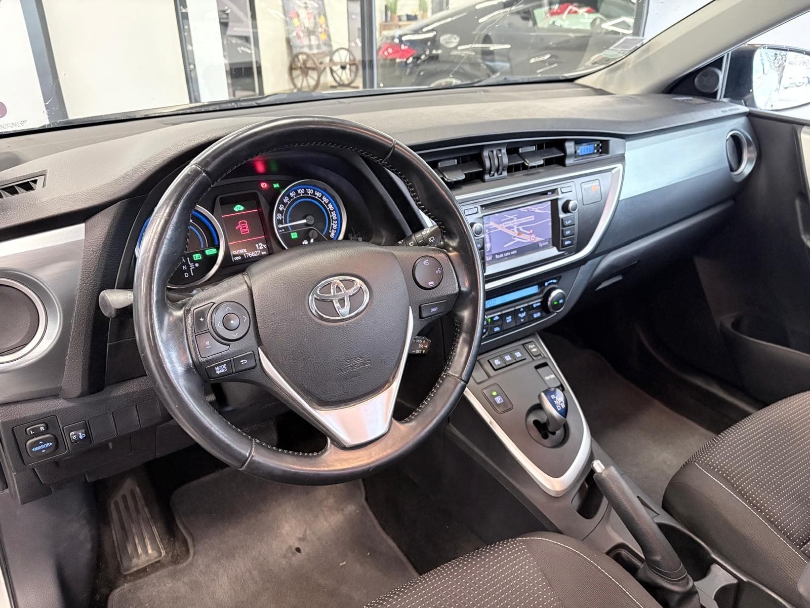 TOYOTA AURIS Hybride 136h / Camera / GPS / Bluetooth — photo 5