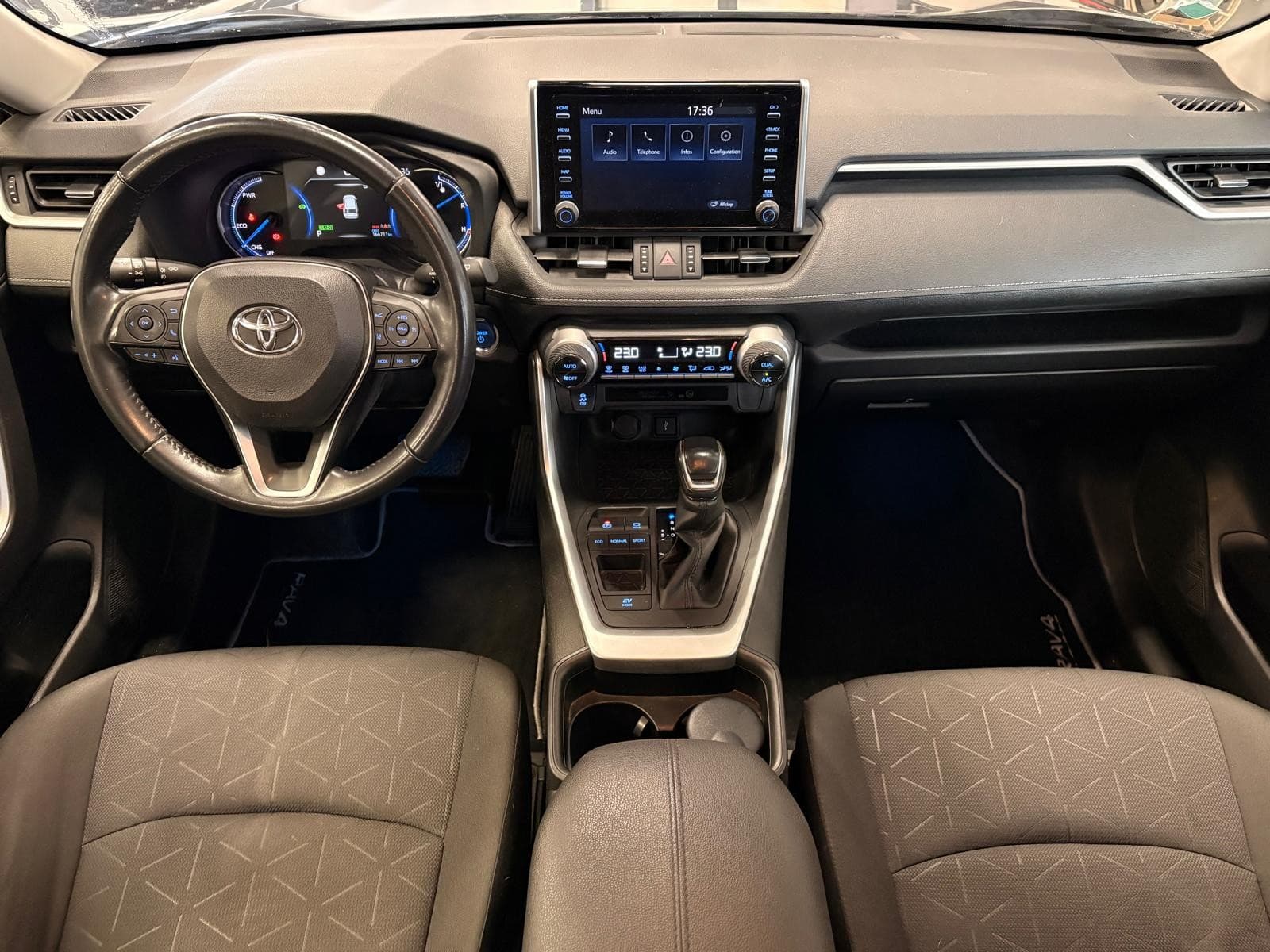 TOYOTA RAV4 HYBRIDE MY22 2.5 218ch Dynamic / Camera — photo 3