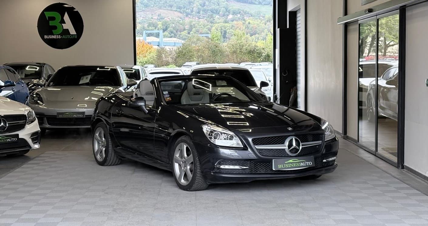 MERCEDES CLASSE SLK 200 1.8 184cv Décapotable / Toit Panoramique / Chauffage de Nuque / Cuir / Sièges Chauffants — photo 2