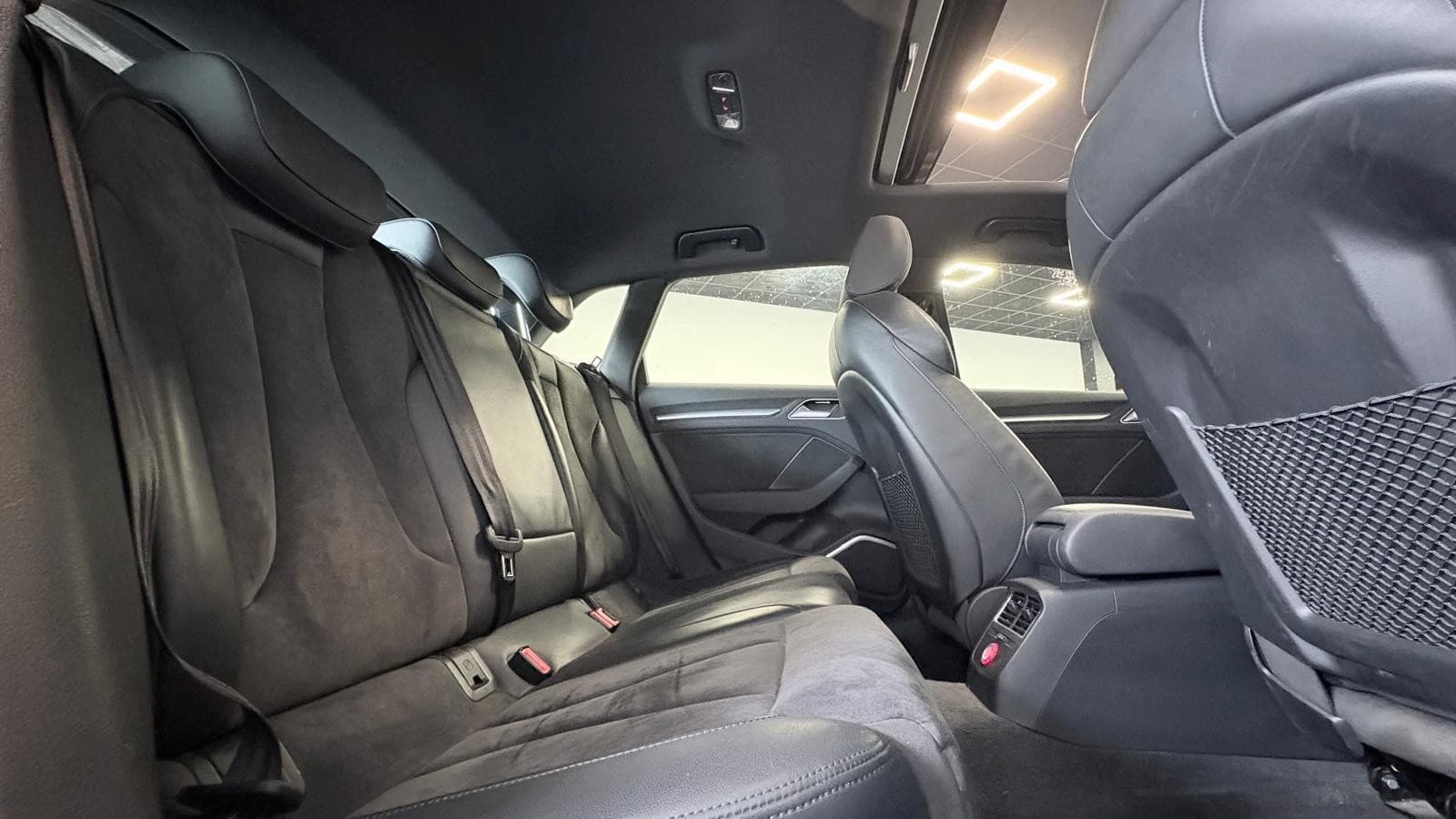AUDI A3 1.4 TFSI e-tron 204cv Ambition Luxe S tronic 6 / Toit Ouvrant / GPS / Camera — photo 4
