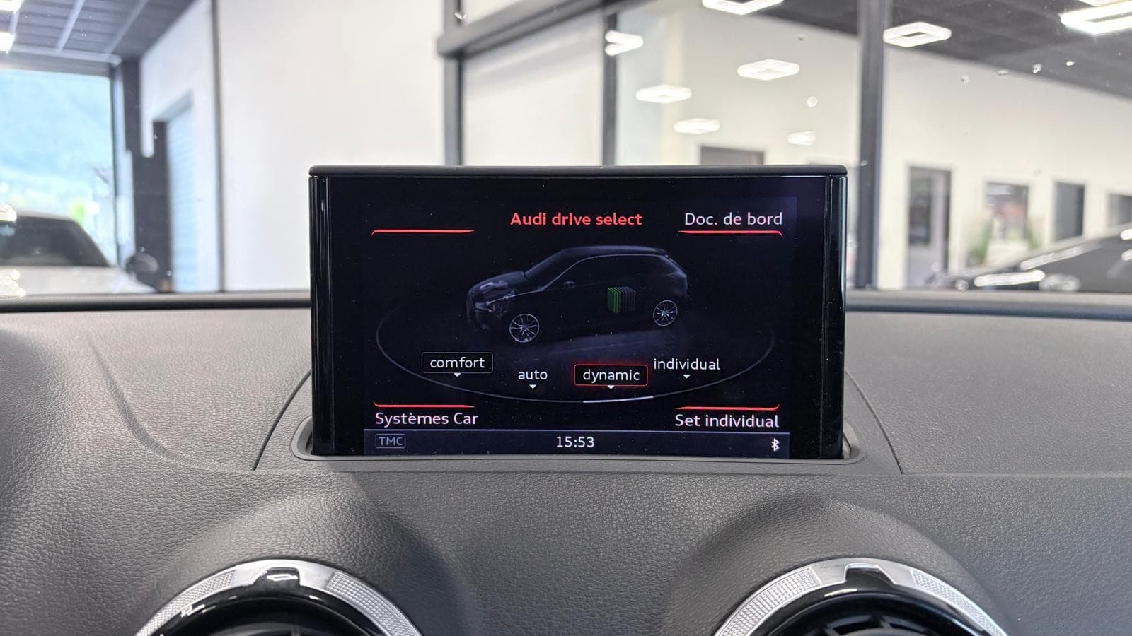 AUDI A3 1.4 TFSI e-tron 204cv Ambition Luxe S tronic 6 / Toit Ouvrant / GPS / Camera — photo 11