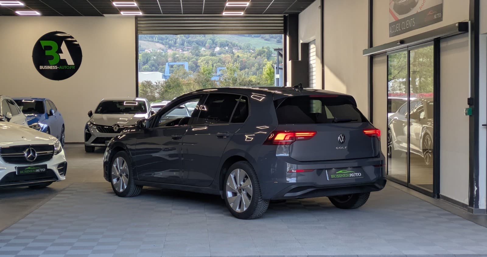 VOLKSWAGEN GOLF 2.0 TDI SCR 150 DSG7 Style — photo 10