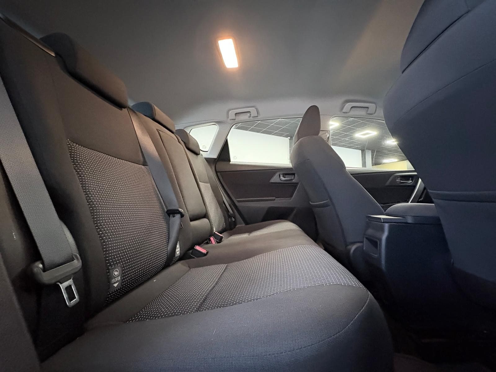 TOYOTA AURIS Hybride 136h Dynamic 15" — photo 5