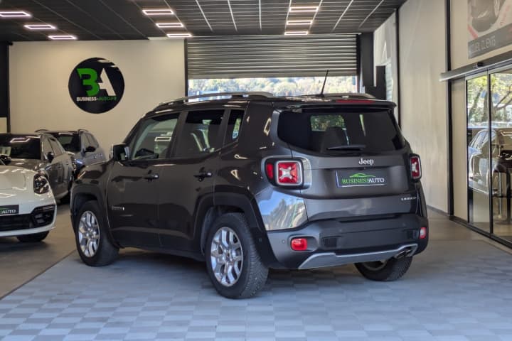 JEEP RENEGADE 1.6 MultiJet 120cv BVR6 Limited / Cuir / GPS — photo 10