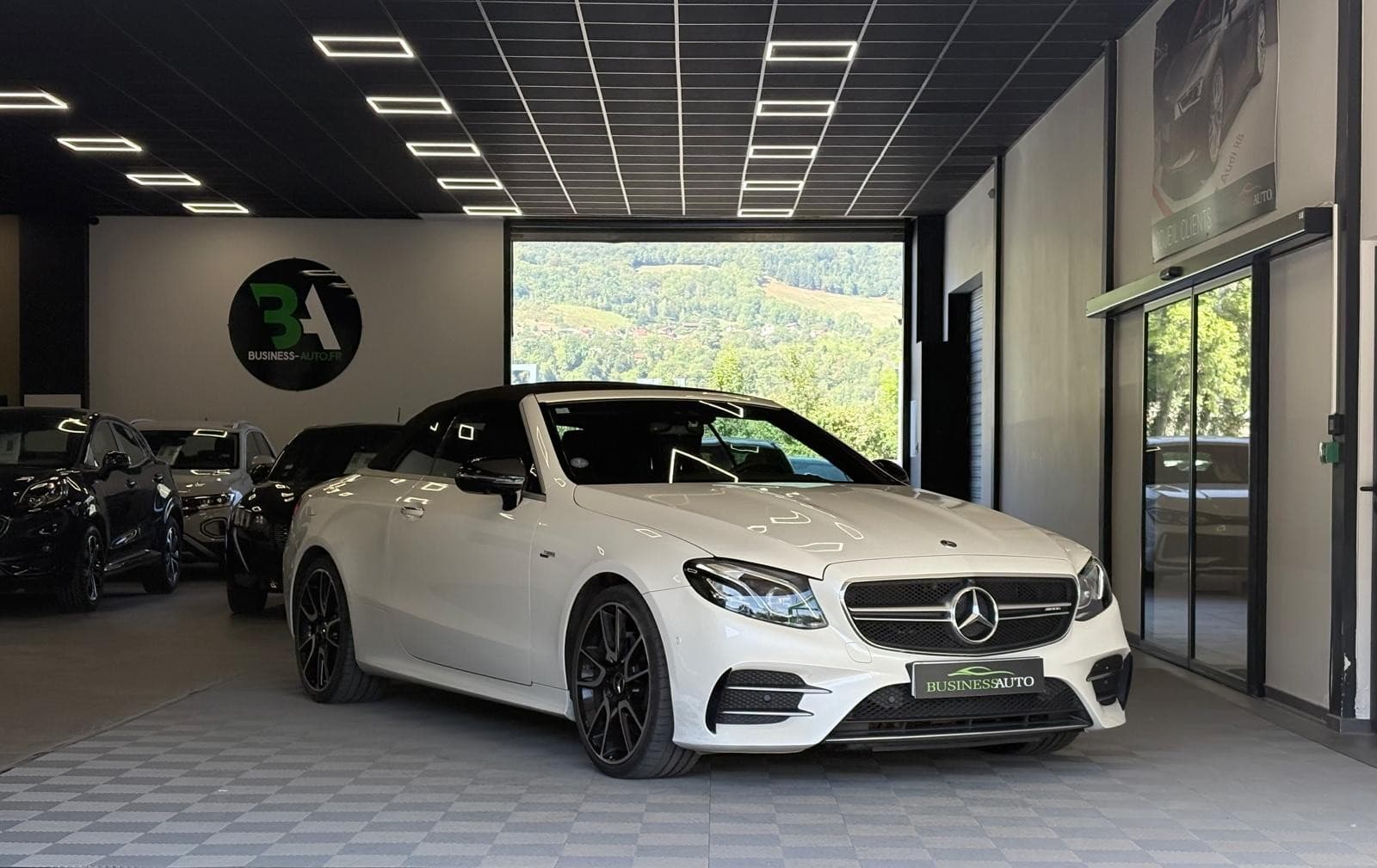 MERCEDES CLASSE E 53 AMG EQBoost 9G SpeedShift 4-Matic+ — photo 3