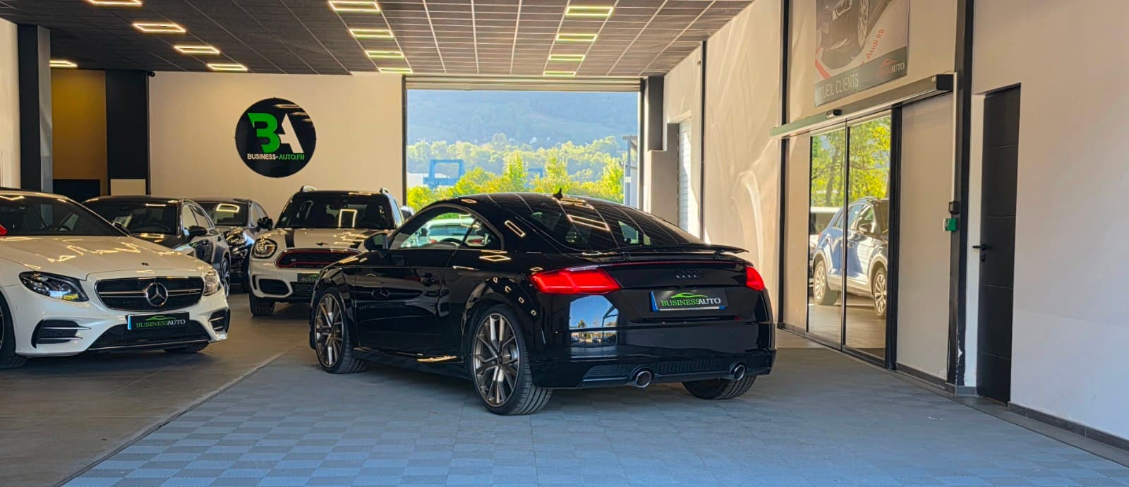 AUDI TT 40 TFSI 197cv S tronic 7 Héritage / Camera / Bang & Olufsen / Black Line — photo 8