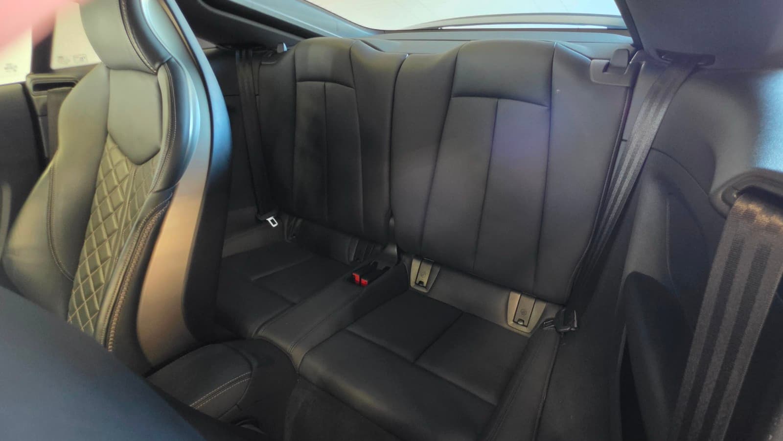 AUDI TT 40 TFSI 197cv S tronic 7 Héritage / Camera / Bang & Olufsen / Black Line — photo 6