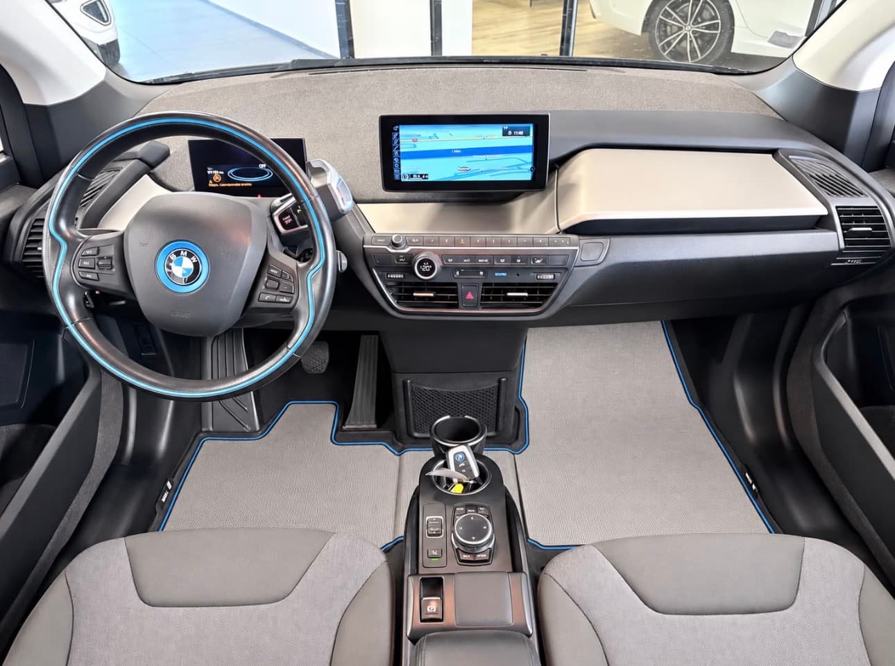 BMW I3 I01 170CV 1ST / GPS / Camera / Bluetooth — photo 3