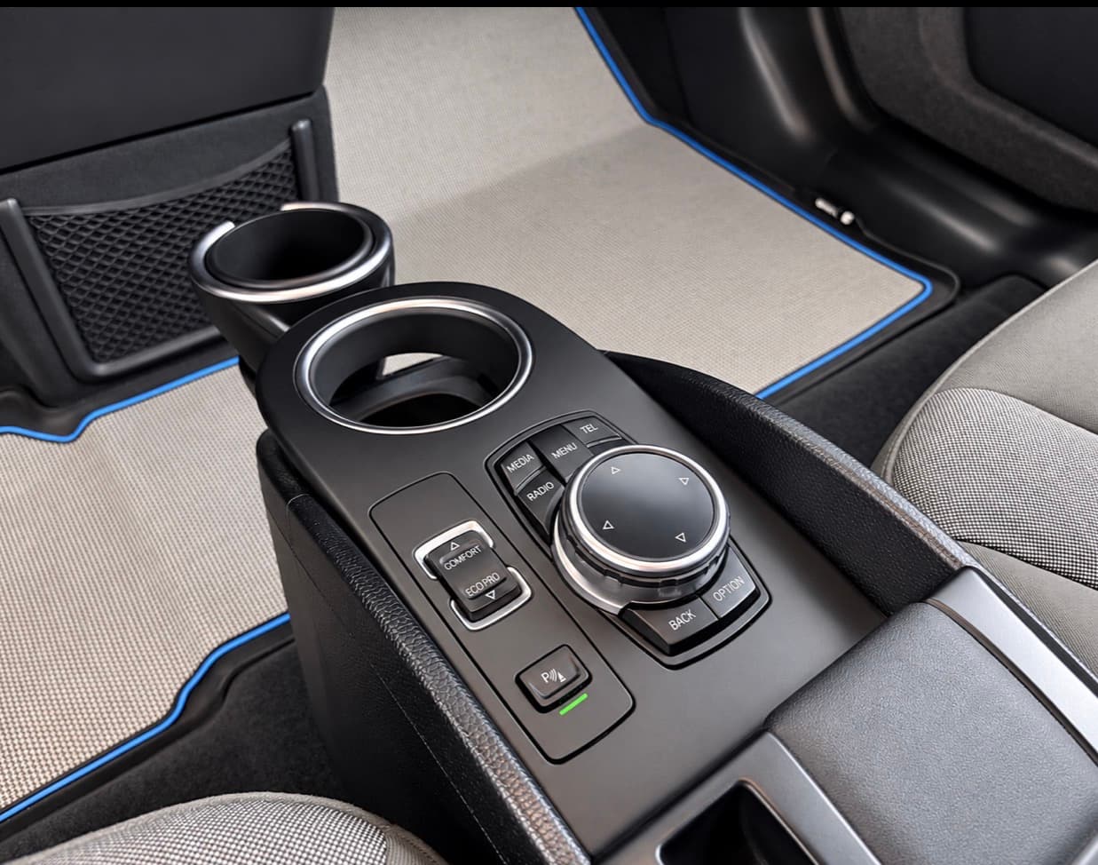 BMW I3 I01 170CV 1ST / GPS / Camera / Bluetooth — photo 4