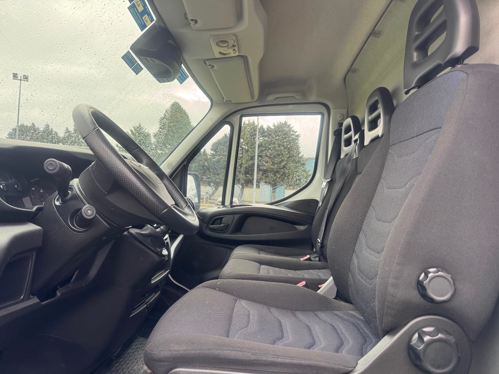 IVECO DAILY GN 35 C 14 V11 H2 QUAD-LEAF BVM6 — photo 4
