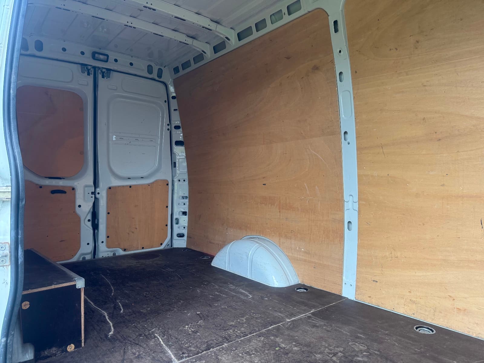 IVECO DAILY GN 35 C 14 V11 H2 QUAD-LEAF BVM6 — photo 8