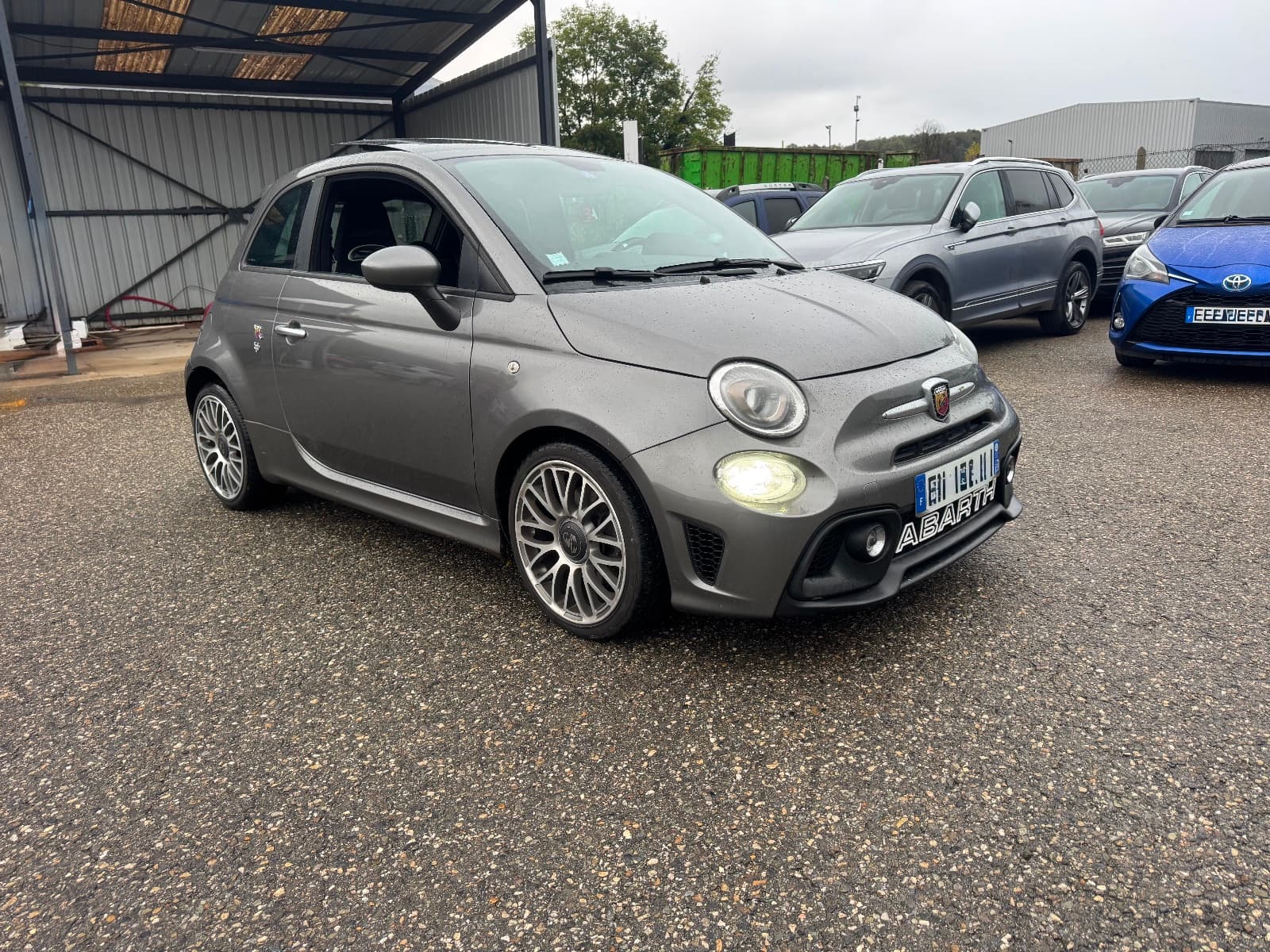 ABARTH 500 500 1.4 Turbo T-Jet 145cv BVM5 / Toit Ouvrant / GPS / Uconnect — photo 2