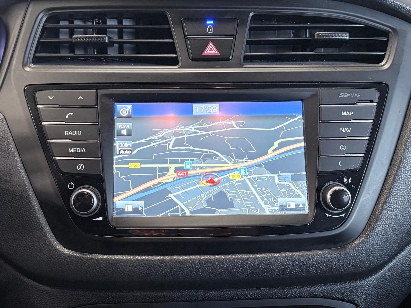 HYUNDAI I20 1.2 84cv Edition #Navi / GPS / Caméra / 5 Portes / Crit’Air 1 — photo 9