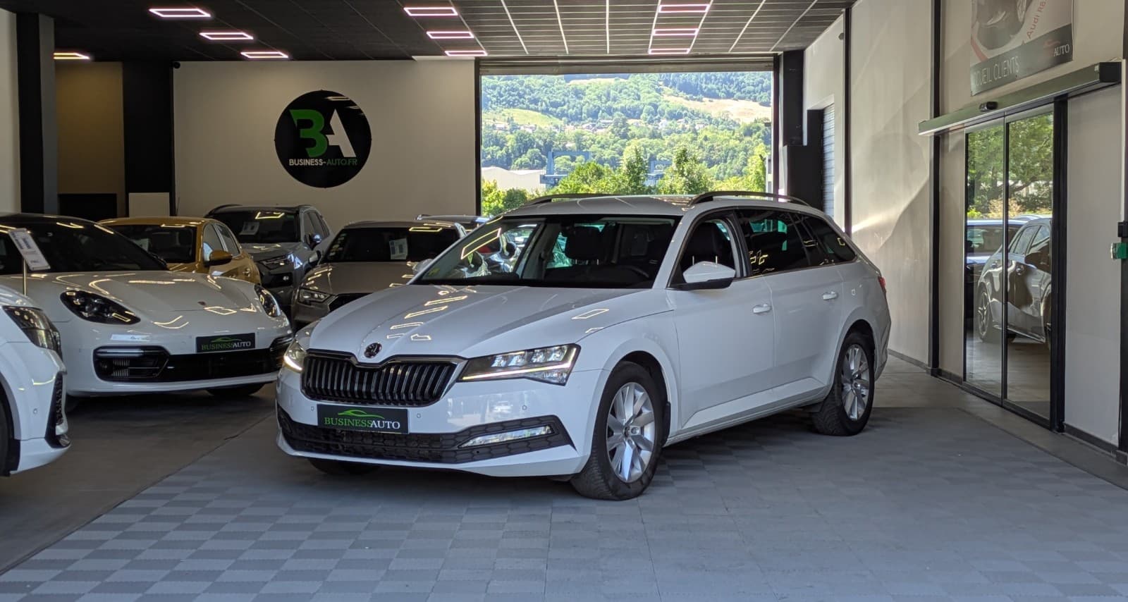 SKODA SUPERB 2.0 TDI 150 SCR DSG7 TVA Recupérable — photo 1