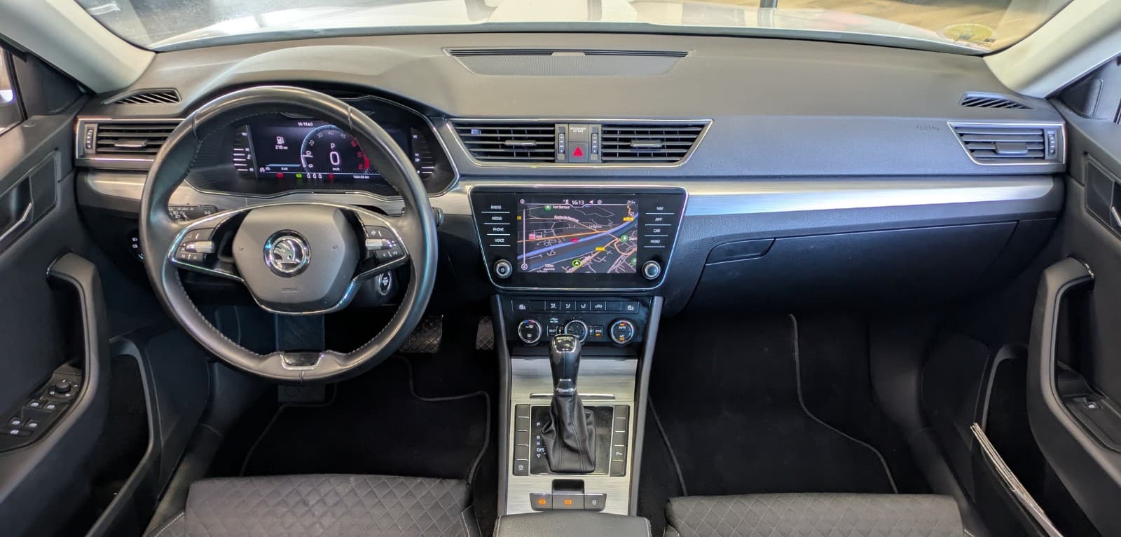 SKODA SUPERB 2.0 TDI 150 SCR DSG7 TVA Recupérable — photo 3
