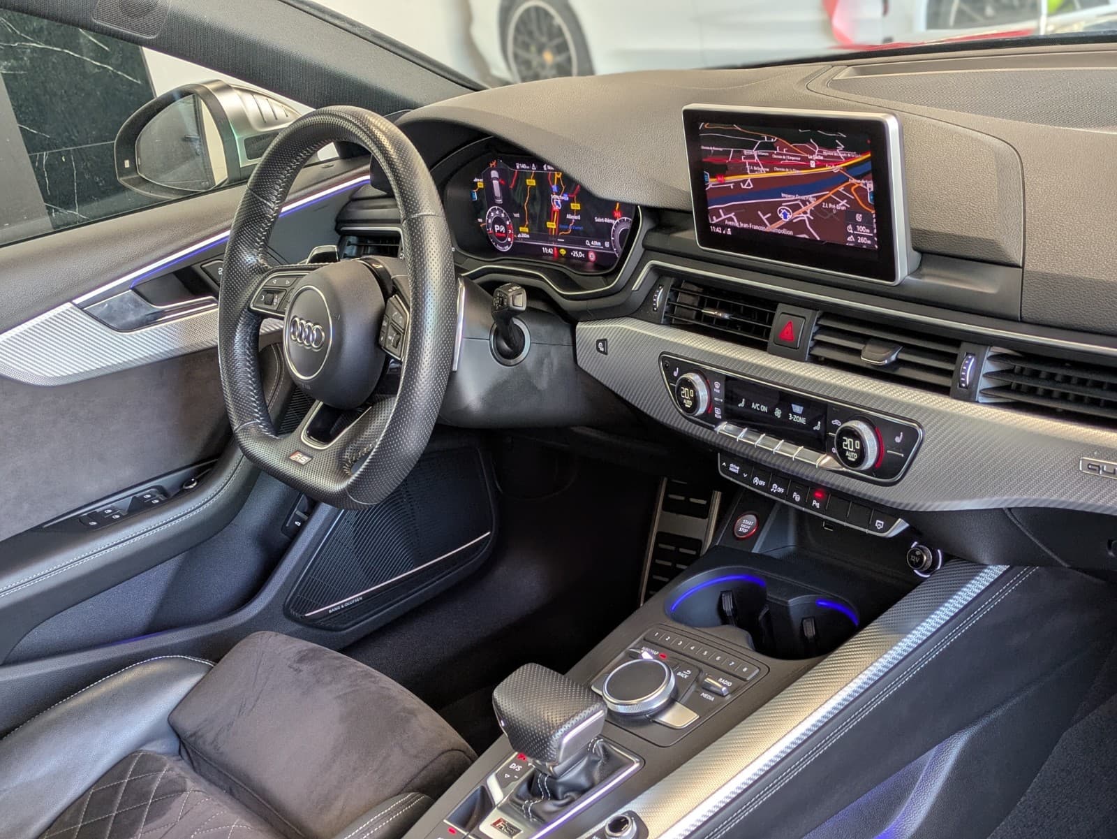 AUDI RS4 2.9 V6 TFSI 450cv Tiptronic 8 / Toit Ouvrant / Pack Carbone / B&O / Camera 360 — photo 6