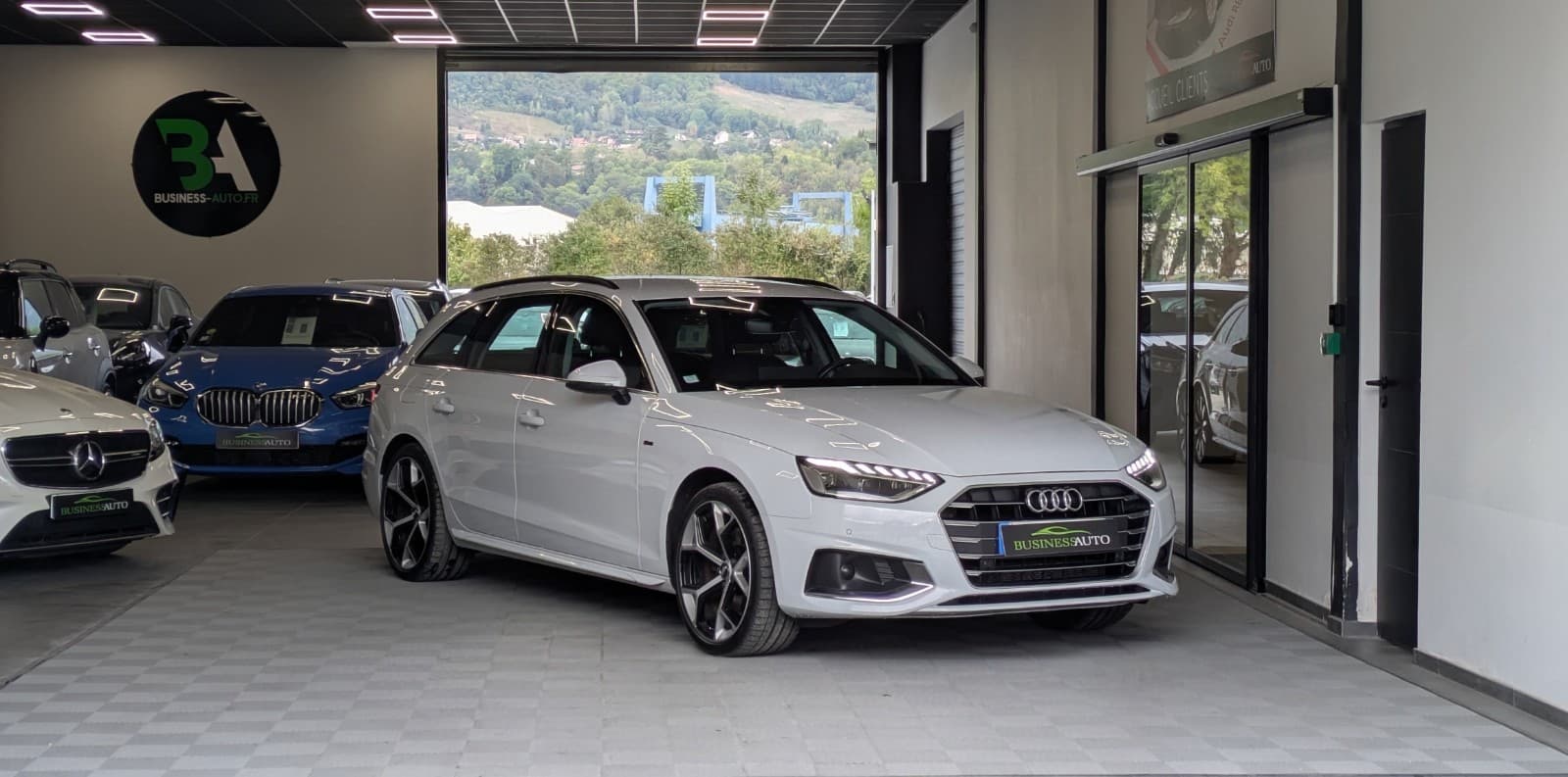 AUDI A4 30 TDI 136cv S tronic 7 Business Line / Camera / GPS / Drive select — photo 2
