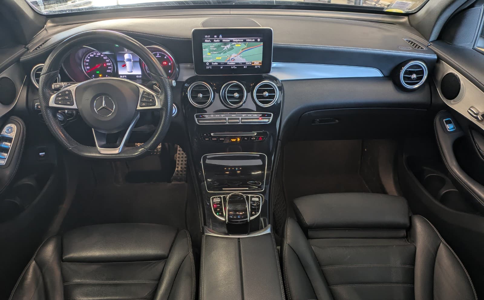 MERCEDES GLC Classe 250d 9G-Tronic 4Matic Fascination AMG / Toit Ouvrant / GPS / Camera 360 — photo 3