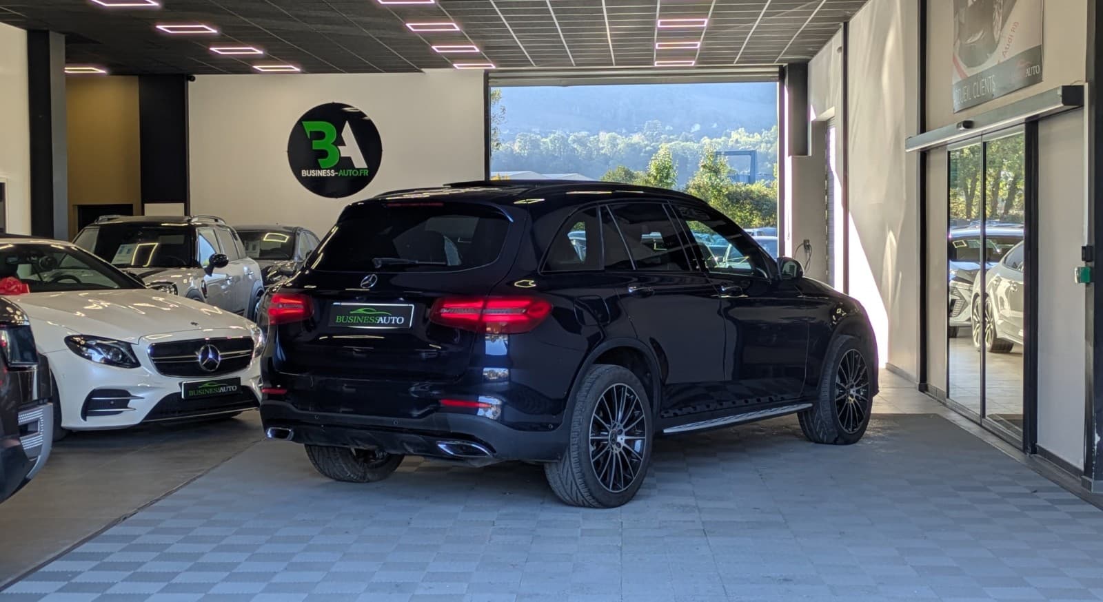 MERCEDES GLC Classe 250d 9G-Tronic 4Matic Fascination AMG / Toit Ouvrant / GPS / Camera 360 — photo 9