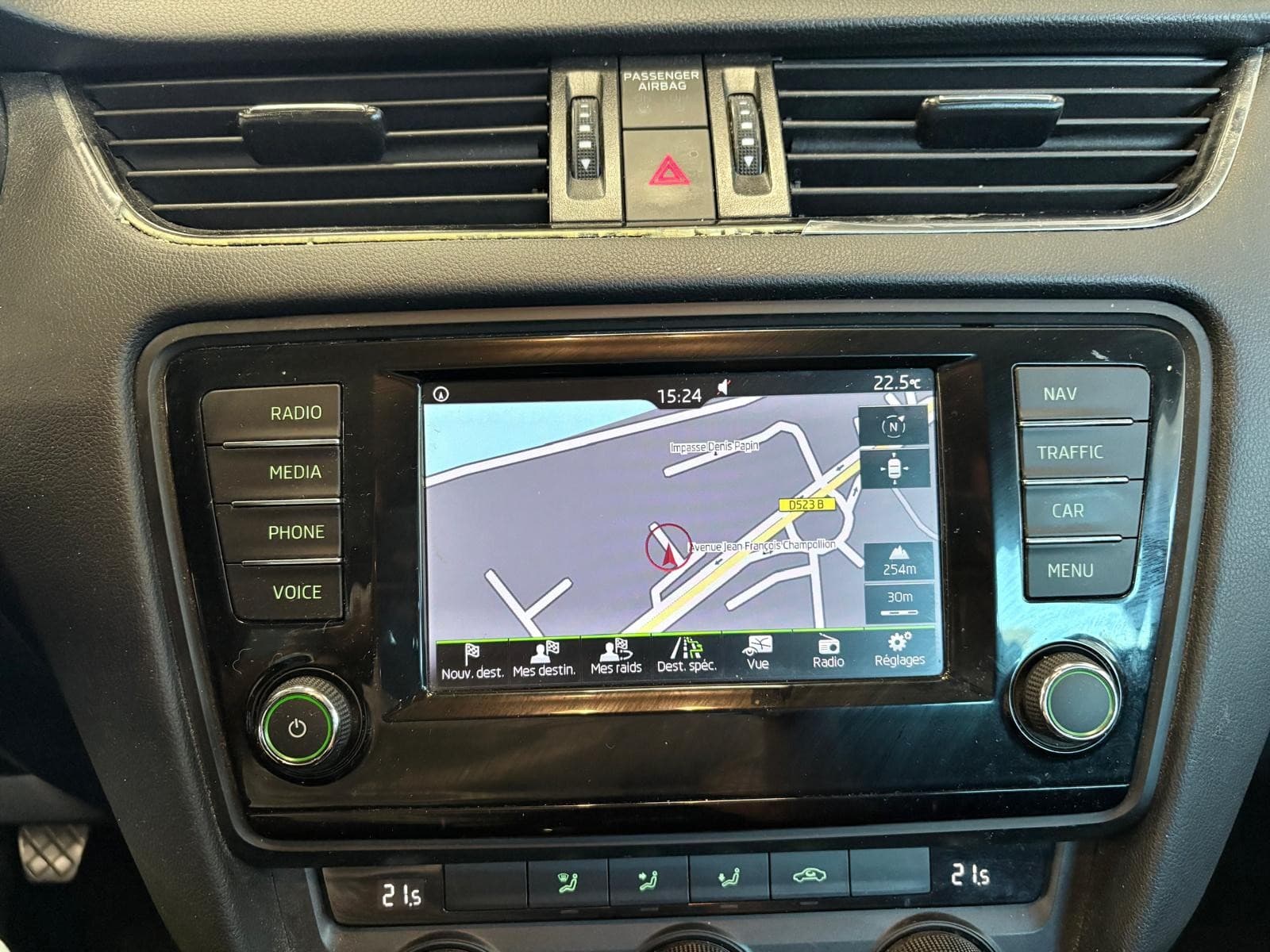 SKODA OCTAVIA 1.6 TDI 110cv Green Tec Business Plus / GPS / ParkPilot / Bluetooth — photo 7