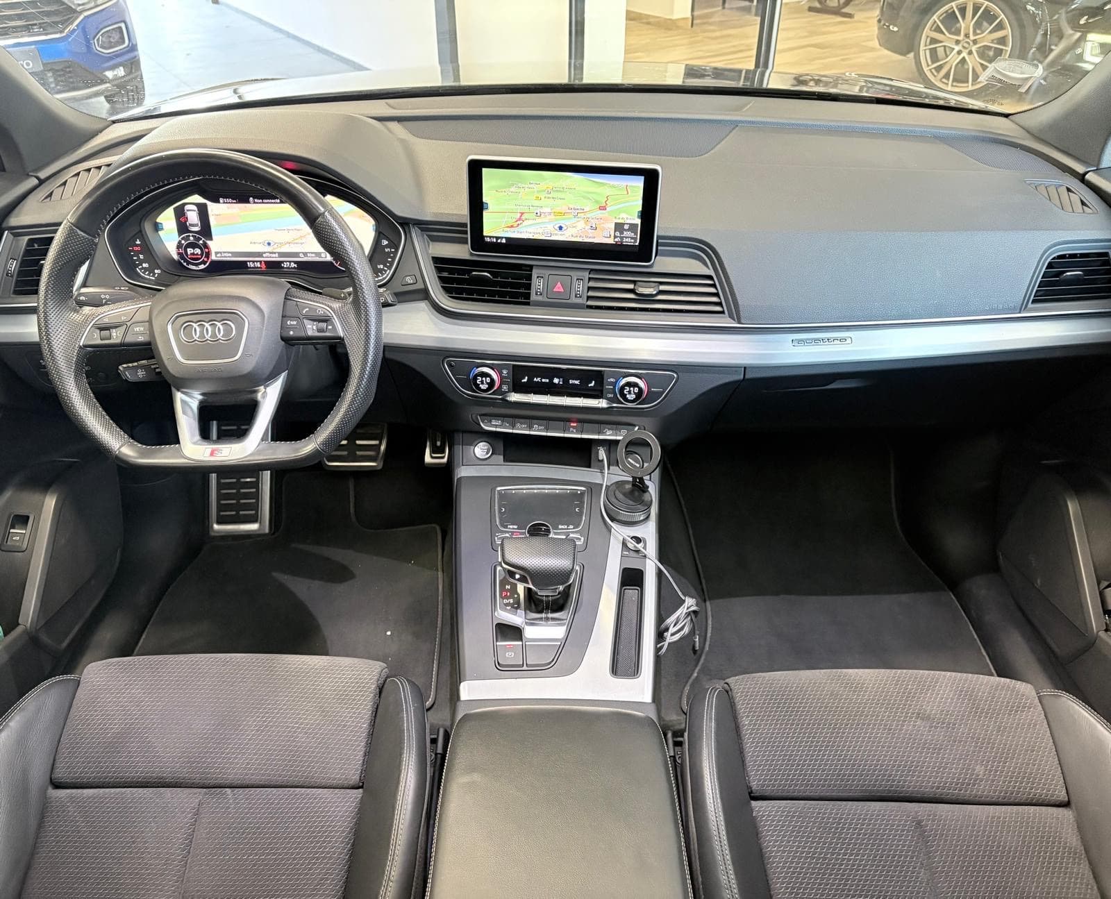 AUDI Q5 2.0 TDI 190cv S tronic 7 Quattro S line / Toit Ouvrant / Caméra / Drive Select — photo 3