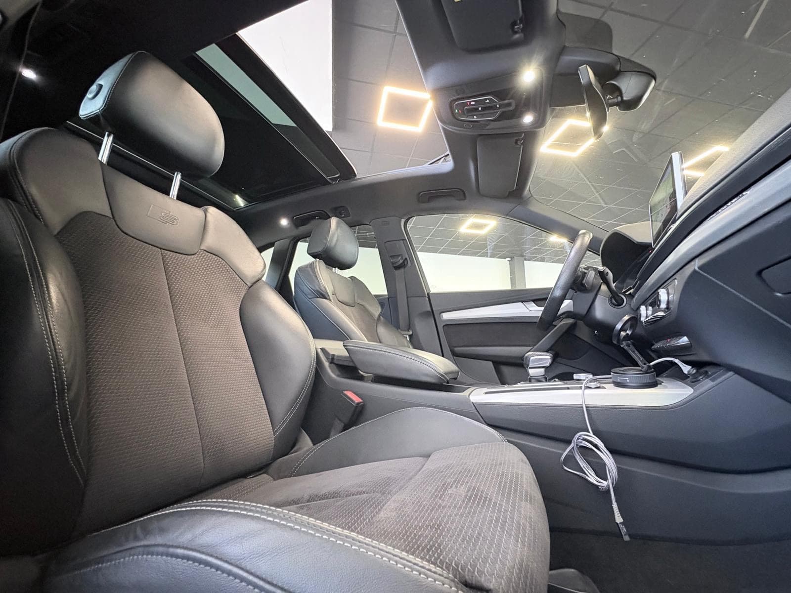 AUDI Q5 2.0 TDI 190cv S tronic 7 Quattro S line / Toit Ouvrant / Caméra / Drive Select — photo 4