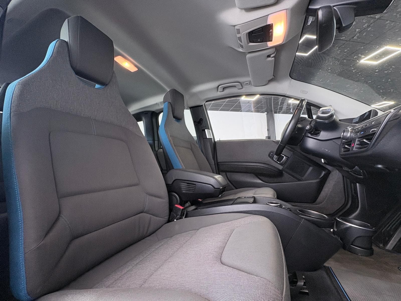 BMW I3 I01 170CV 1ST / GPS / Camera / Bluetooth — photo 6