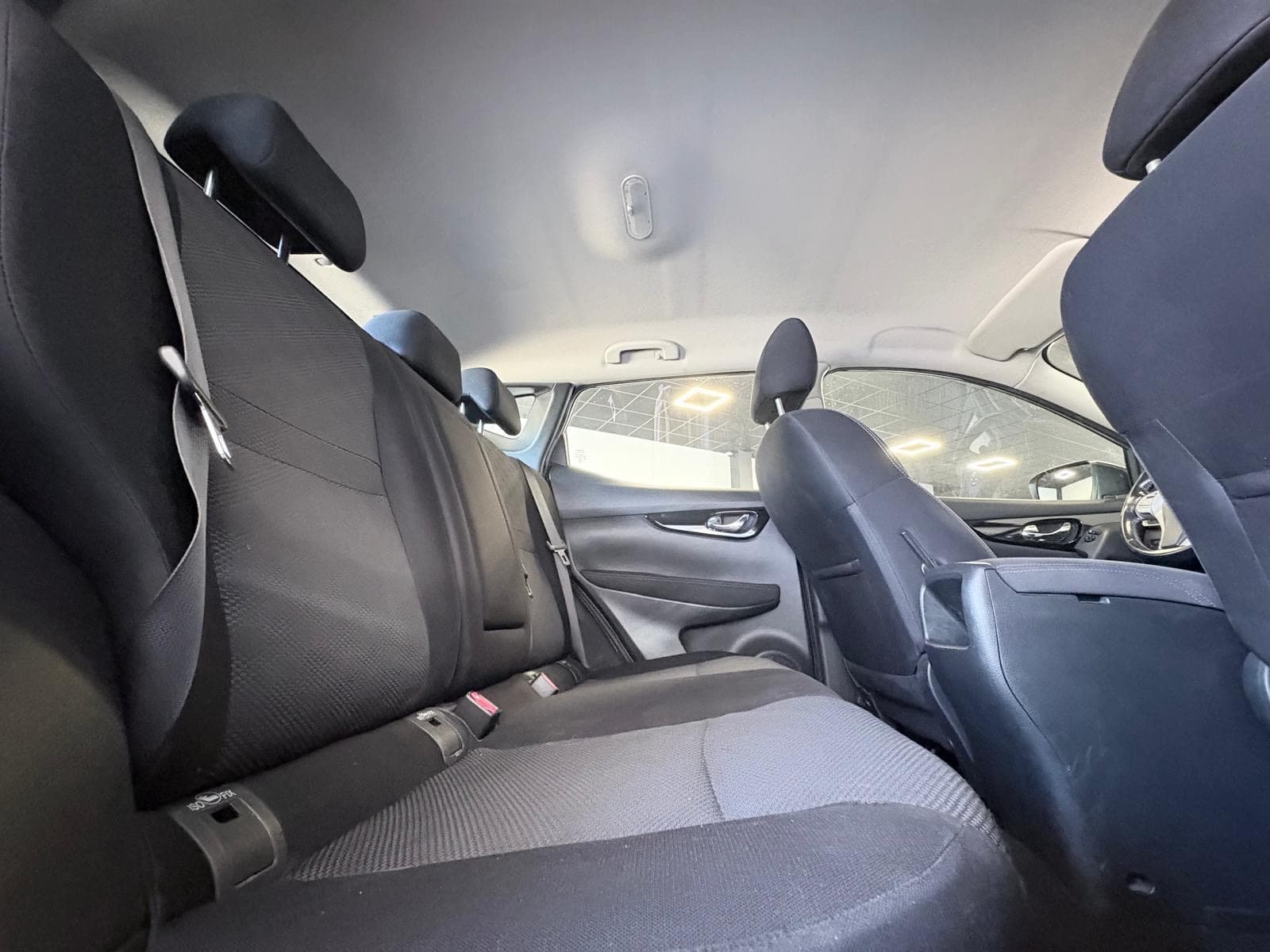 NISSAN QASHQAI 1.5 dCi 110cv Business Edition / GPS / Caméra 360 / Détecteur Lignes Blanches — photo 6