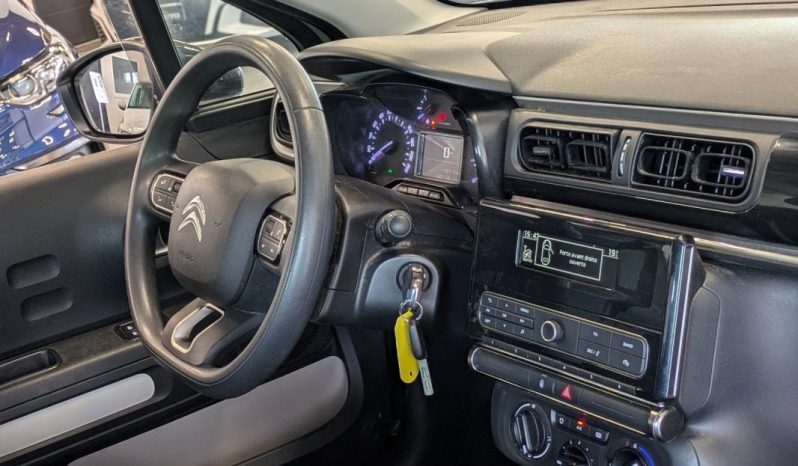 Citroën C3 ESSENCE 82cv Live / 5 Portes Attelage Crit’Air 1 complet